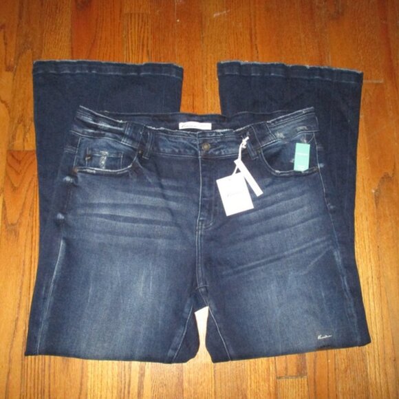 KanCan Hi-Rise Super Flare Jeans NWT - Picture 3 of 11